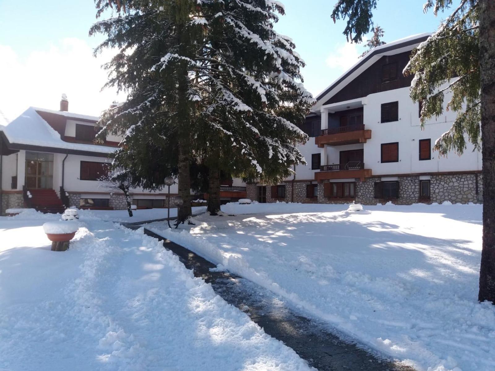 Residence Dei Medici-La Casa Nel Parco Pescasseroli Esterno foto
