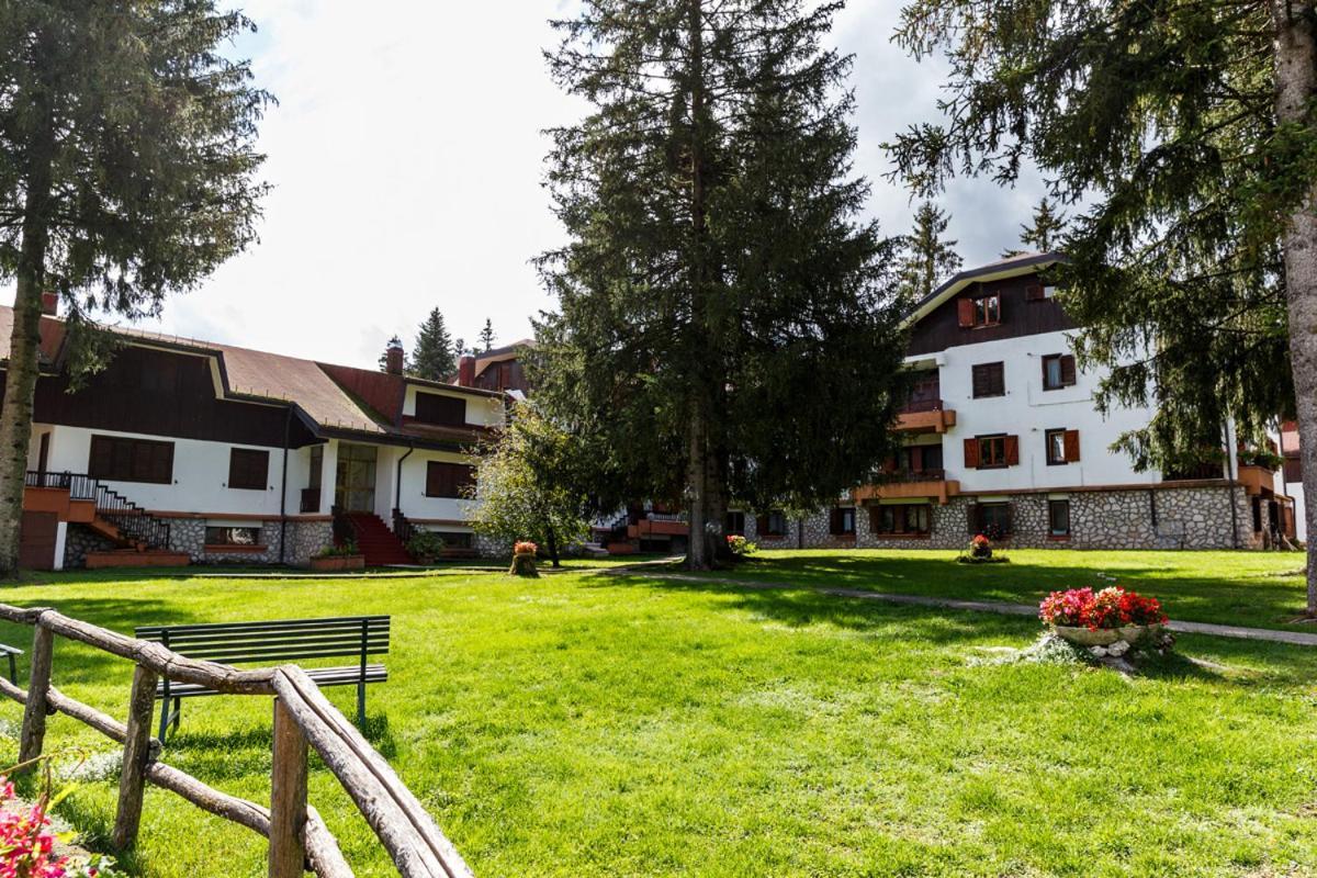 Residence Dei Medici-La Casa Nel Parco Pescasseroli Esterno foto